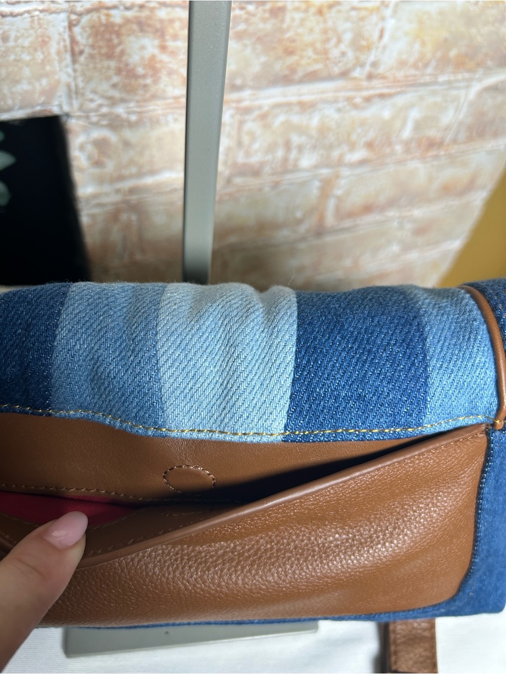Hammitt Beverly Medium Denim Striped Shoulder Crossbody Bag NWT - Picture 11 of 12